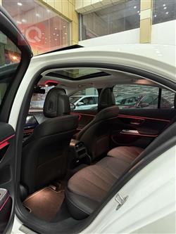 مرسيدس بنز E-Class